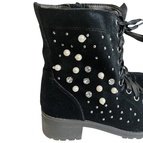 Madden Girl Boots Womens 7M Combat Black Rhinestone Studded Ankle Top Whimsigoth - Picture 2 of 12